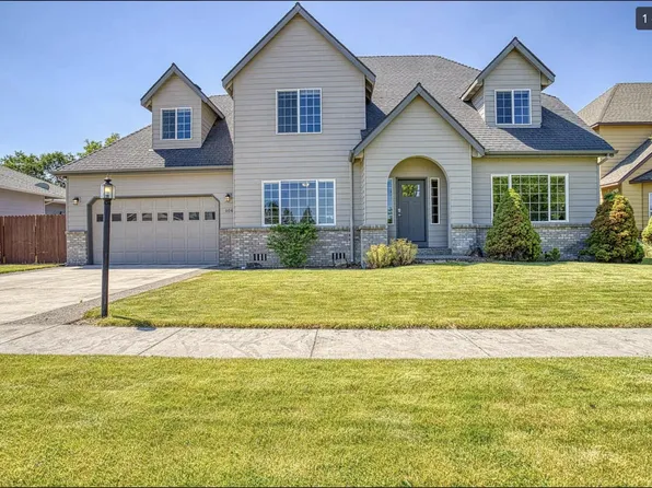 106 SE Airpark Dr, Bend, OR 97702