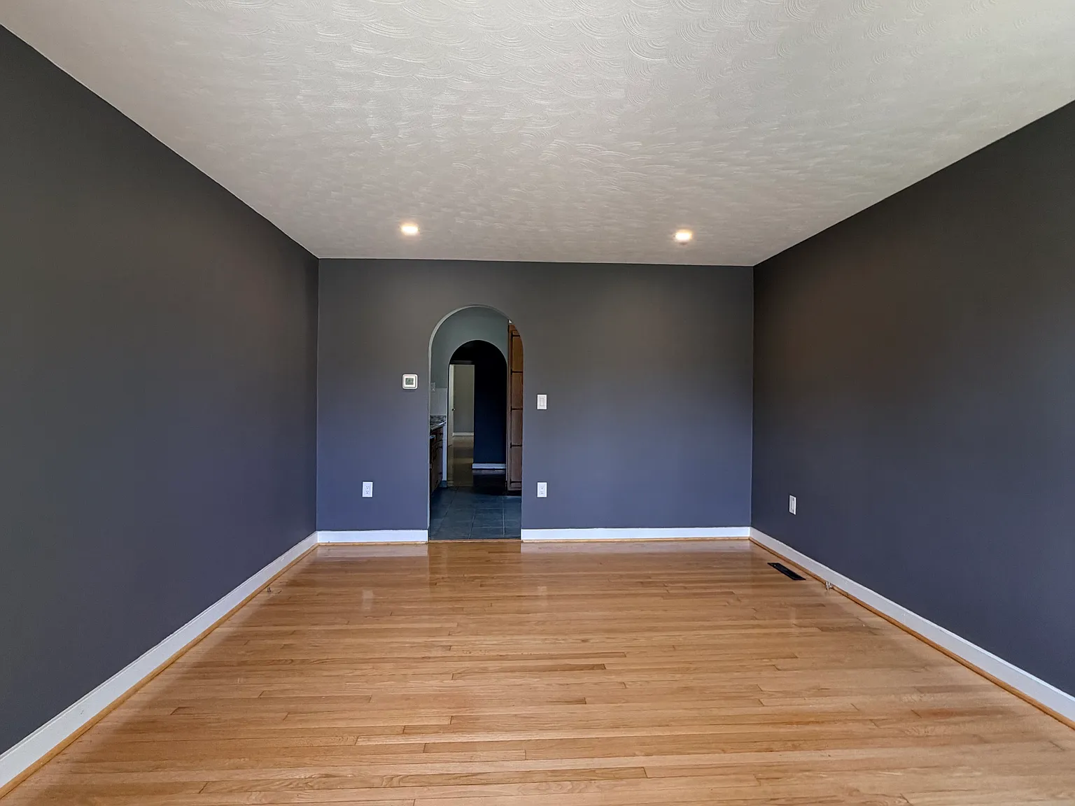 2 bed, 880 sqft, $2,250 — Photo 4
