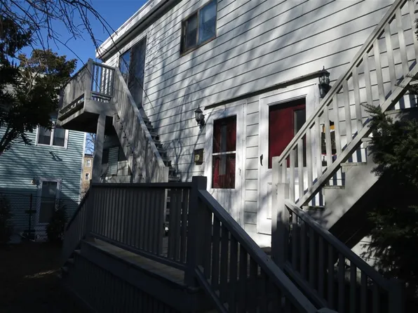 59 6th St, Cambridge, MA 02141