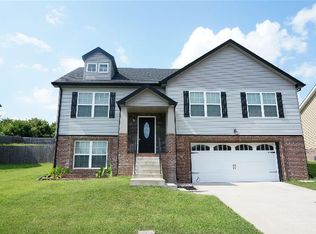 1141 Ishee Dr, Clarksville, TN 37042