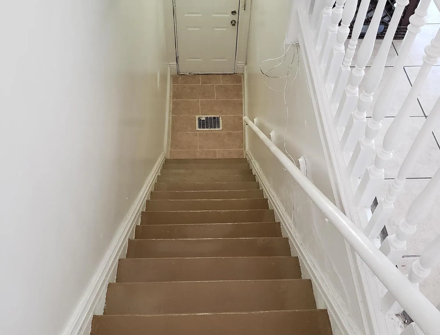 3 bed, 1400 sqft, $1,300 — Photo 1