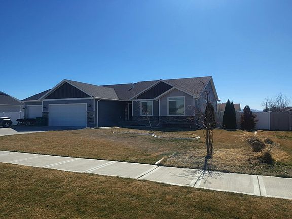 2nd image of 5138 E Brylee Way