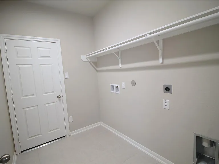 26018 Windy Pr — Photo 19