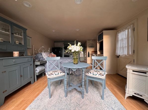 (undisclosed Address)