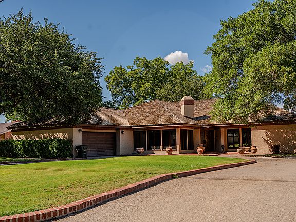 2nd image of 1306 W Riverside Dr #1