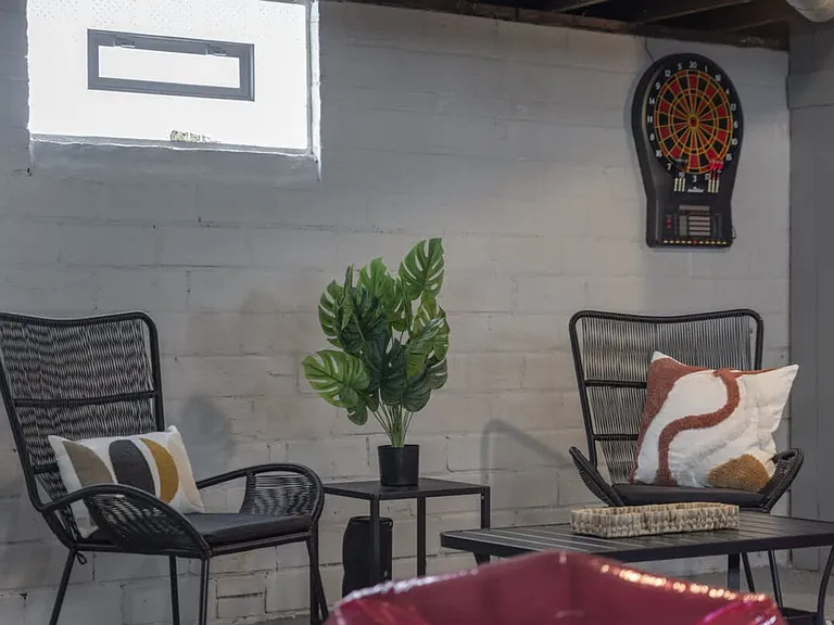 Building's Lounge