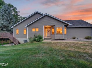 1137 Jenna Dr, Davison, MI 48423