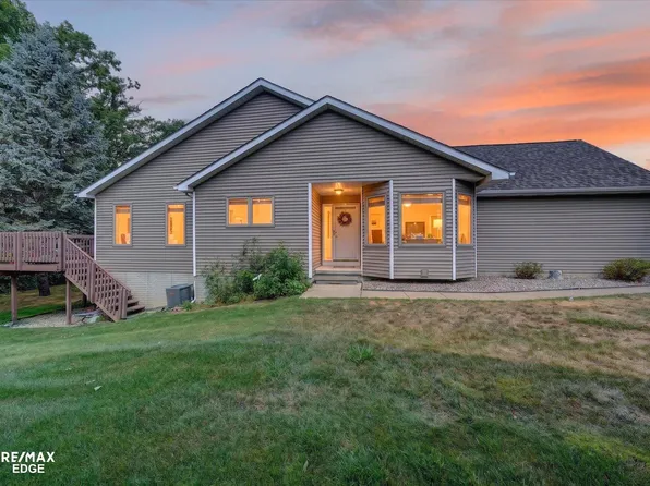 1137 Jenna Dr, Davison, MI 48423