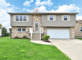 1010 Gary Ave, Girard, OH 44420