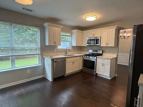 4th image of 4171 Ash Tree St SW