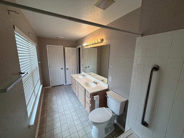 10838 Larson Cavern — Photo 26