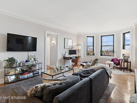 5th image of 2000 N Lincoln Park W #508
