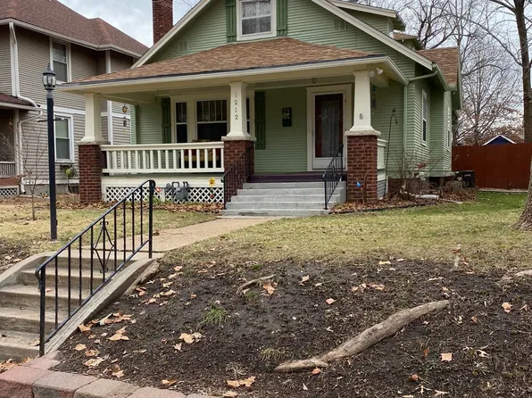 1212 SW Mulvane St, Topeka, KS 66604