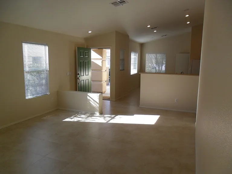 3220 Little Stream St — Photo 3