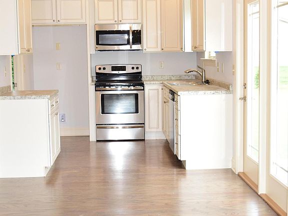 5th image of 6854 Village Lake Cir Unit 62