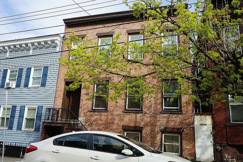 146 Clinton St, Albany, NY 12202 Zillow