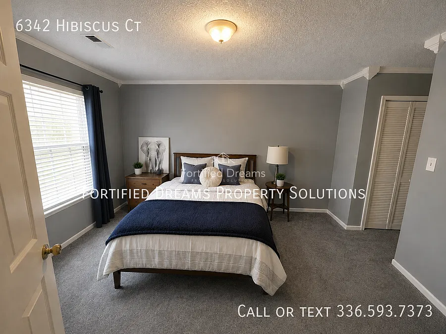 The Backyard, 3br Townhome + Loft + Location! — Photo 3