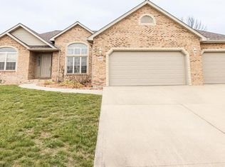 9605 Weatherby St, Mascoutah, IL 62258