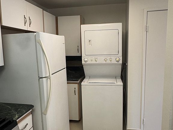 5th image of 11735 Dorothy St APT 201