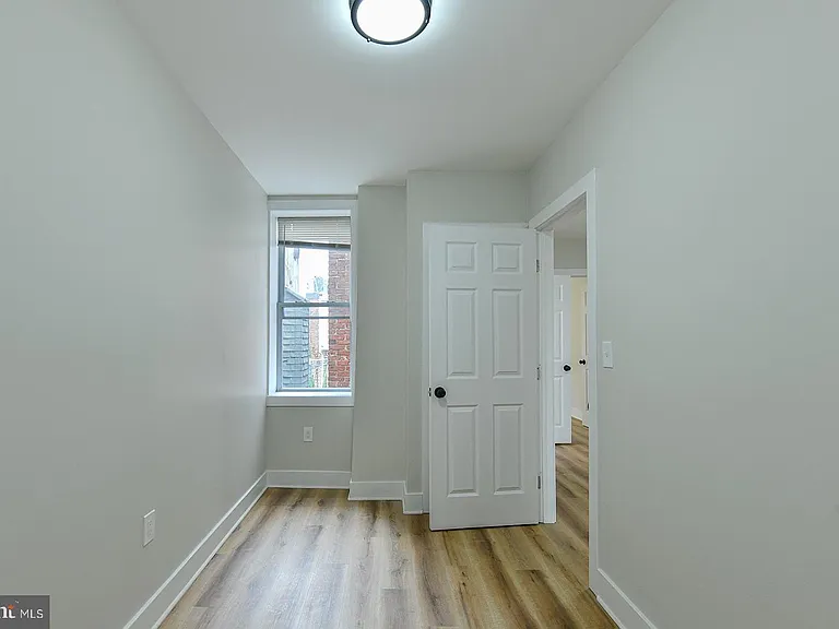 420 E 28th St — Photo 20