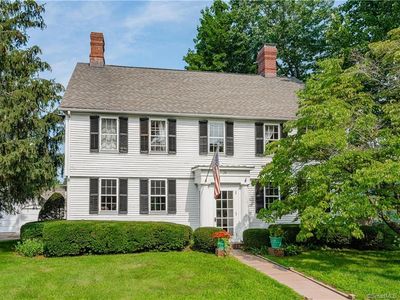 24 Main St, Farmington, CT, 06032
