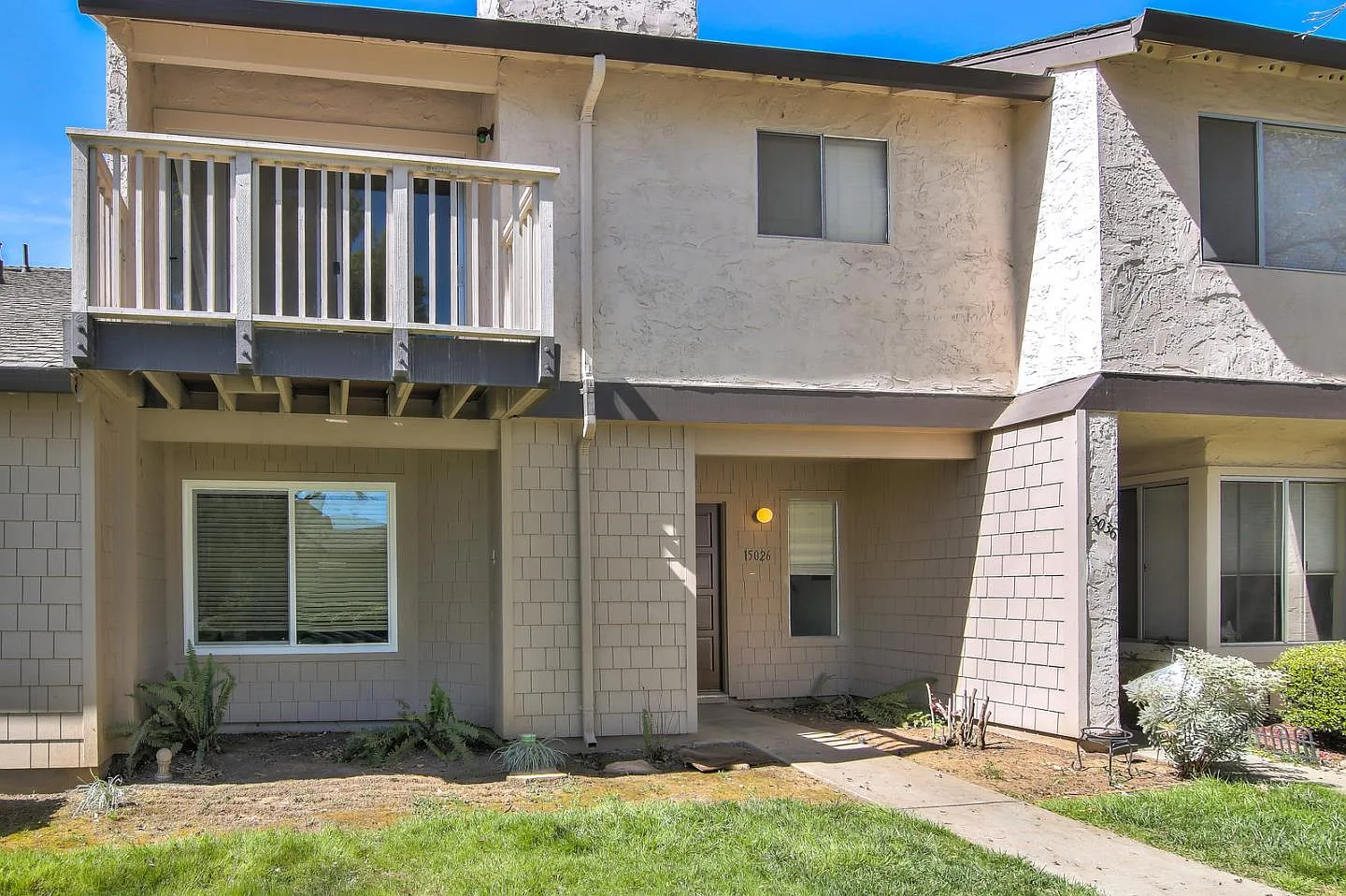 15026 Shasta Ln photo 1