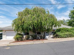 1640 NE Upper Dr, Pullman, WA 99163