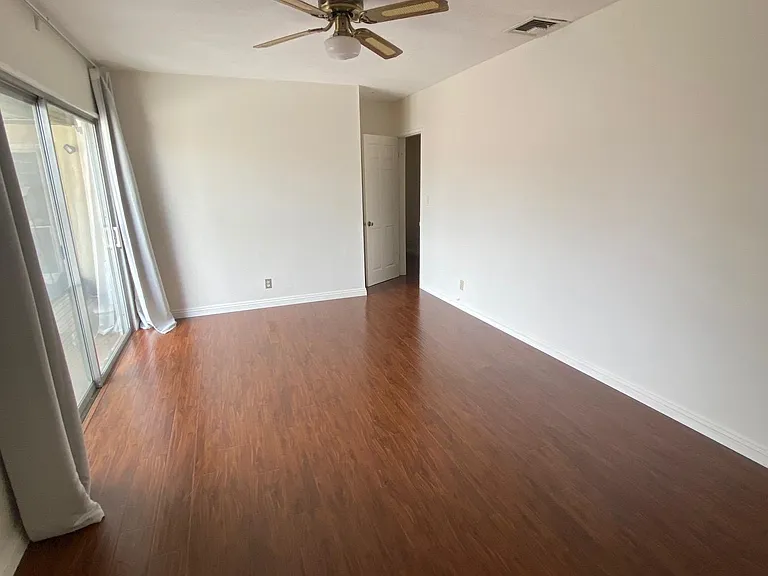 3115 W Olinda Ln — Photo 8