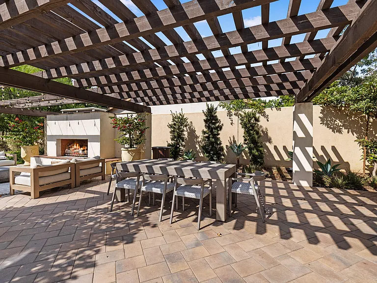 35 Bedford Ct — Photo 34