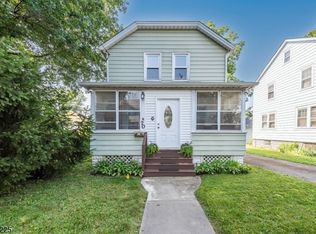 70 Hillcrest Rd, Maplewood, NJ 07040