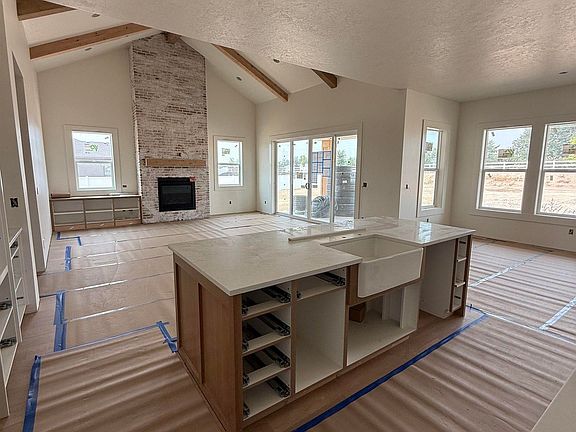 4th image of 12744 Fjord St