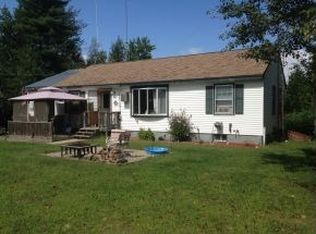 3 Spruce Ln, Center Ossipee, NH 03814