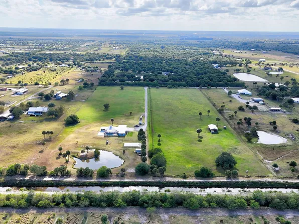 2366 S Brocksmith Road, Fort Pierce, FL 34945