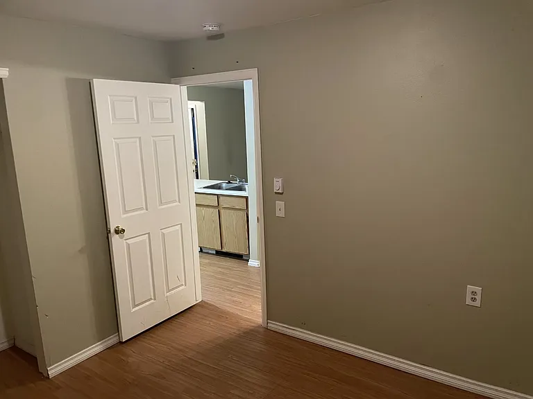 4531 Boardwalk Dr W #Y-Y-2 — Photo 12