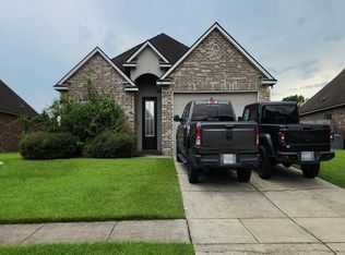 17593 Feather Ridge Dr, Prairieville, LA 70769