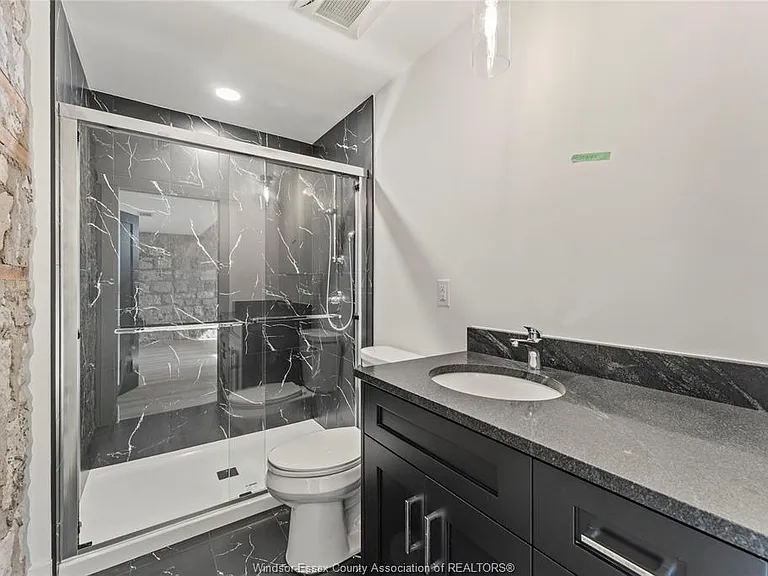 247 Brock St #101 — Photo 26