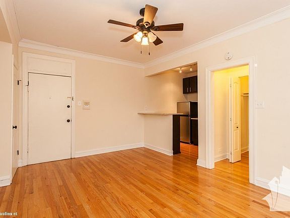 4th image of 4614 N Paulina St #912