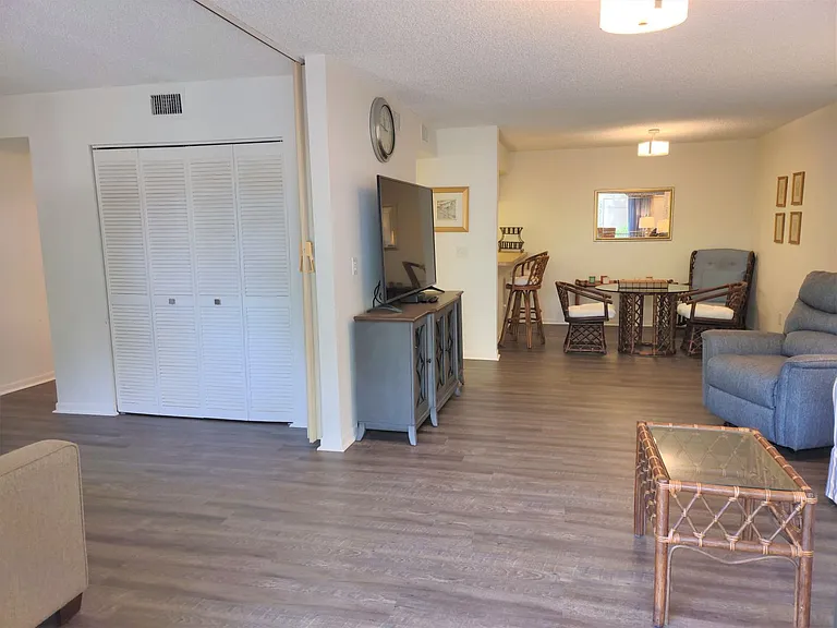 650 Bird Bay Dr E #105 — Photo 7