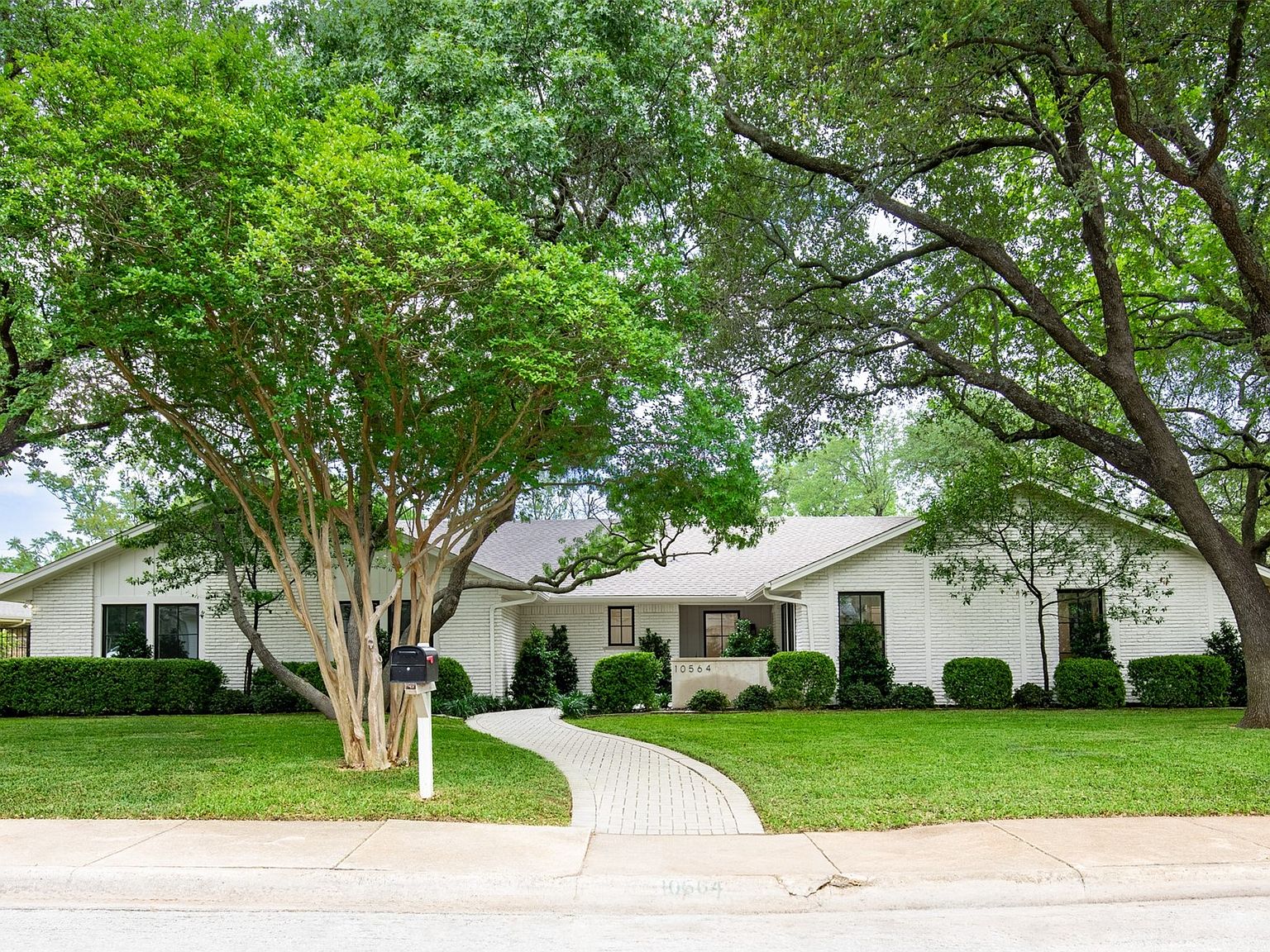 10564 Cox Ln, Dallas, TX 75229 | MLS #21251601 | Zillow