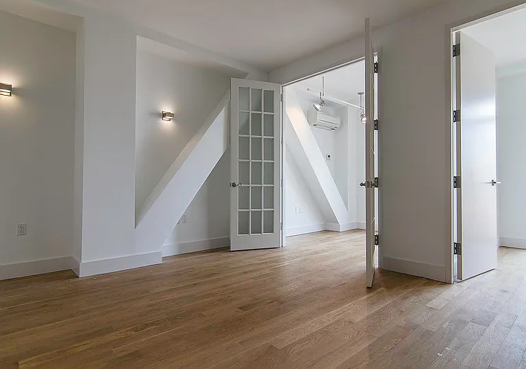 74 Maujer St #2G — Photo 6