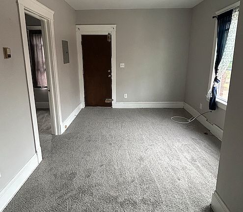 3rd image of 11702 Buckeye Rd #11563352