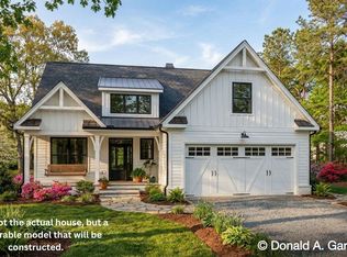 384 Glencroft Ln, Lenoir City, TN 37771