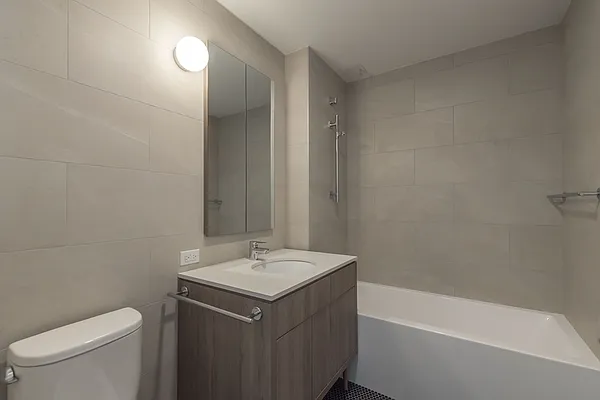 Rented by Hampshire Assets LLC | media 7