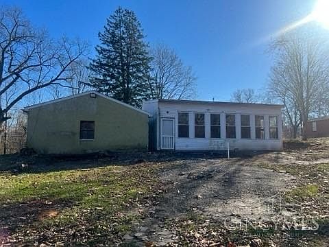2nd image of 6625 Epworth Rd