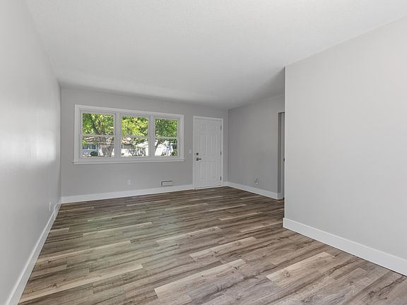 3rd image of 8509 10th Ave S