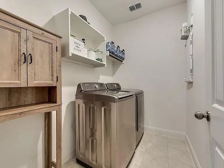 17013 Eastbrook Dr — Photo 20