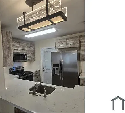 1010 N 69th Way — Photo 10