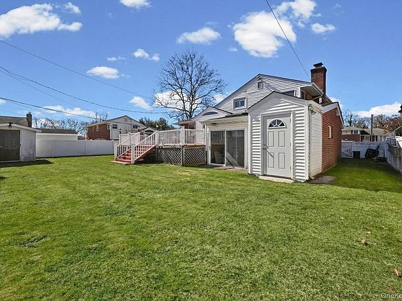 3rd image of 3 Chapin