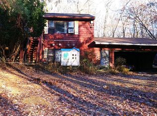76 Lakeview Dr, Ashford, CT 06278