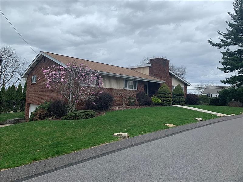 2nd image of 1406 Orchardview Dr